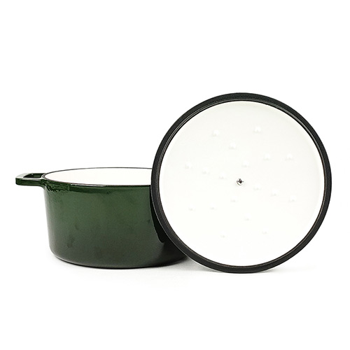 dutch oven cast iron casserole