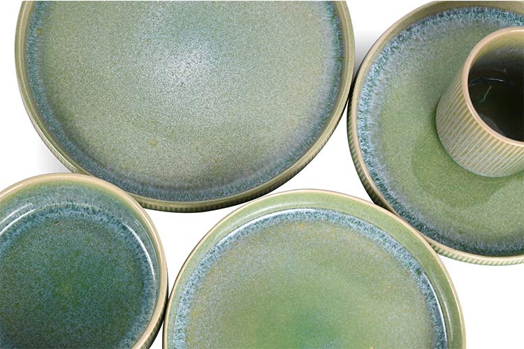 16pcs green embossed reactive stoneware set