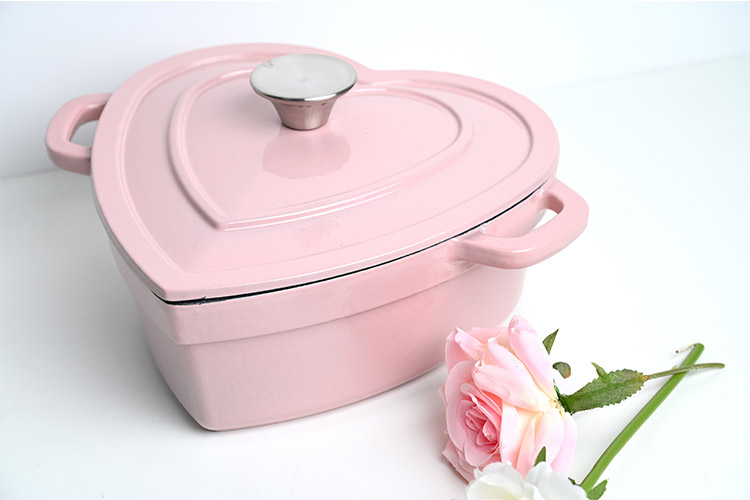 pink color heart-shaped casserole wholesale