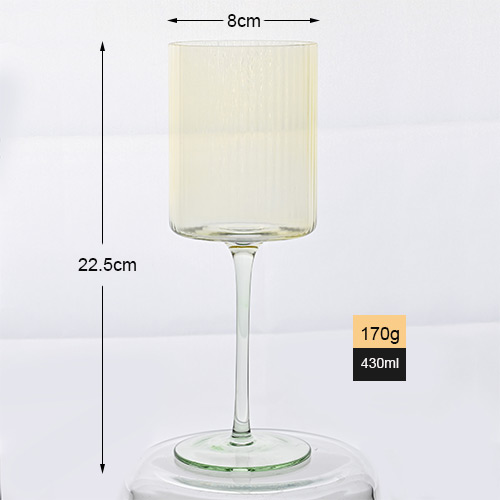 spraying color vertical pattern wine glass