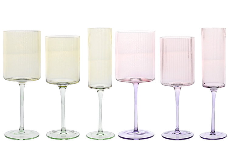 spray color vertical pattern wine goblet set