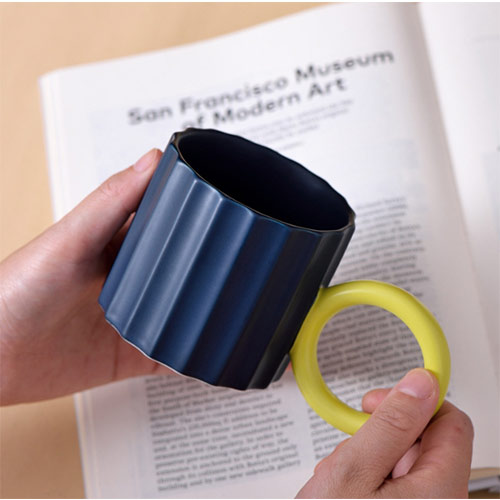 wholesale ceramic mugs with round handle