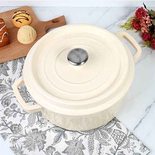 26cm cream color enamel casserole