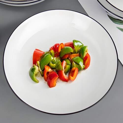 white porcelain dinnerware set