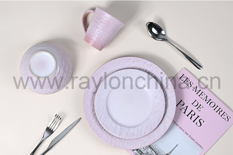 ceramic dinnerware set supplier