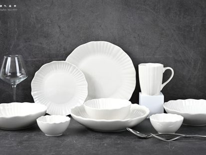 Ceramic dinnerware sets